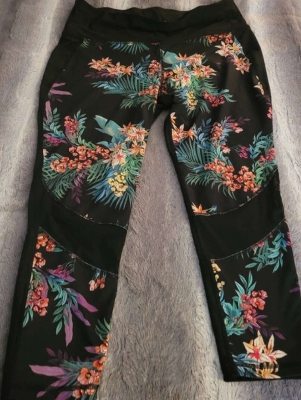 Activewear leggings Only size xl